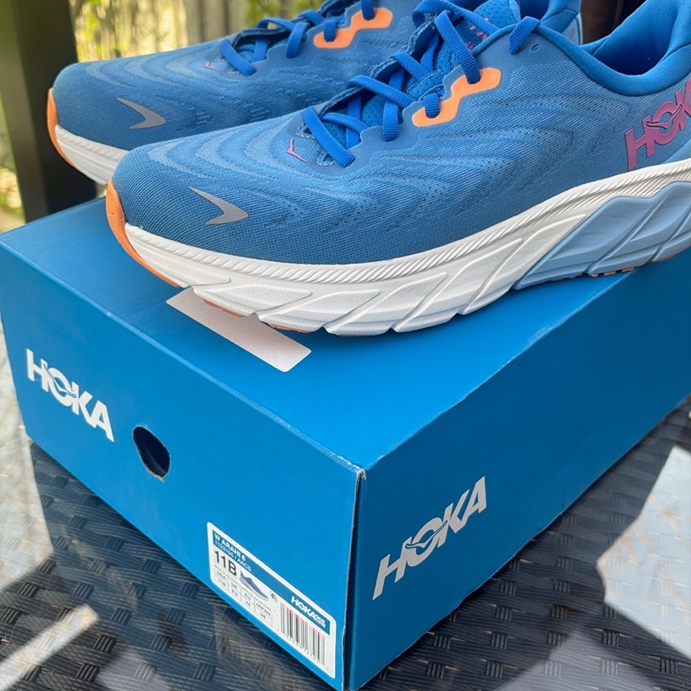 Hoka Arahi Running Shoes